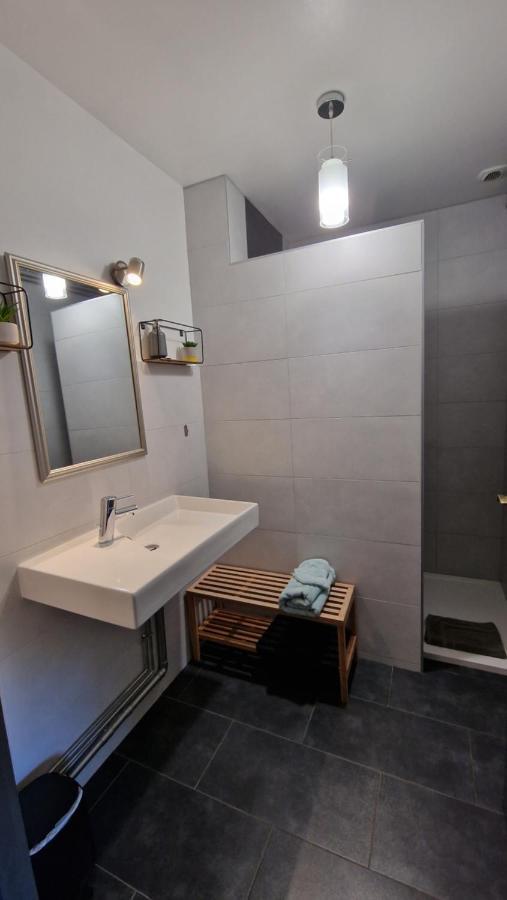 Comberjon Domaine Le Puits Du Moulin B&B 외부 사진