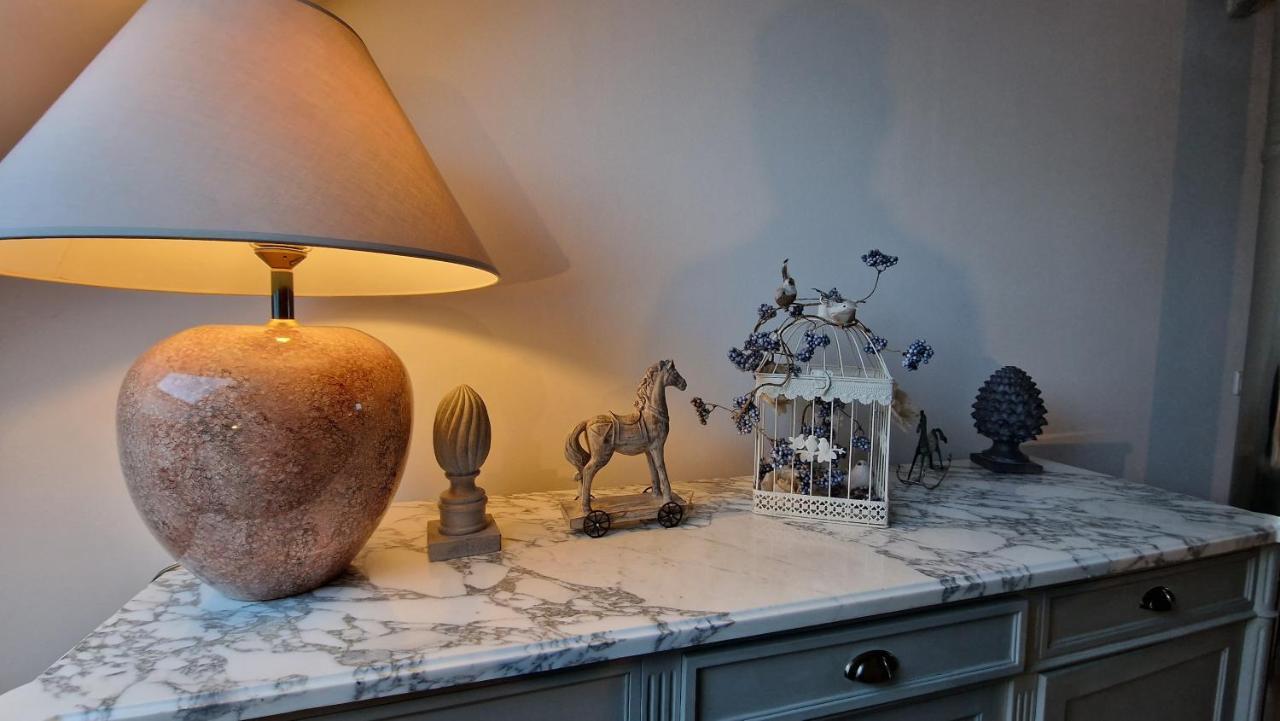 Comberjon Domaine Le Puits Du Moulin B&B 외부 사진