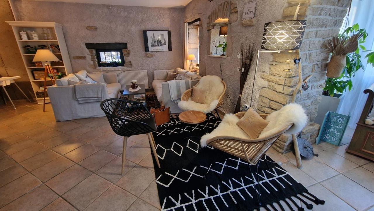 Comberjon Domaine Le Puits Du Moulin B&B 외부 사진