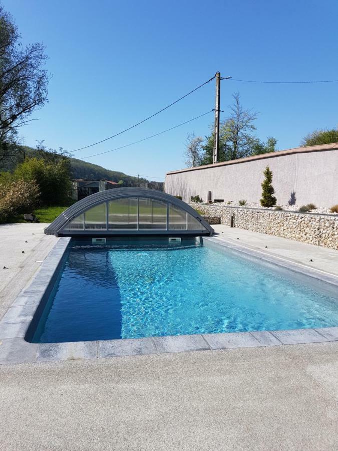 Comberjon Domaine Le Puits Du Moulin B&B 외부 사진